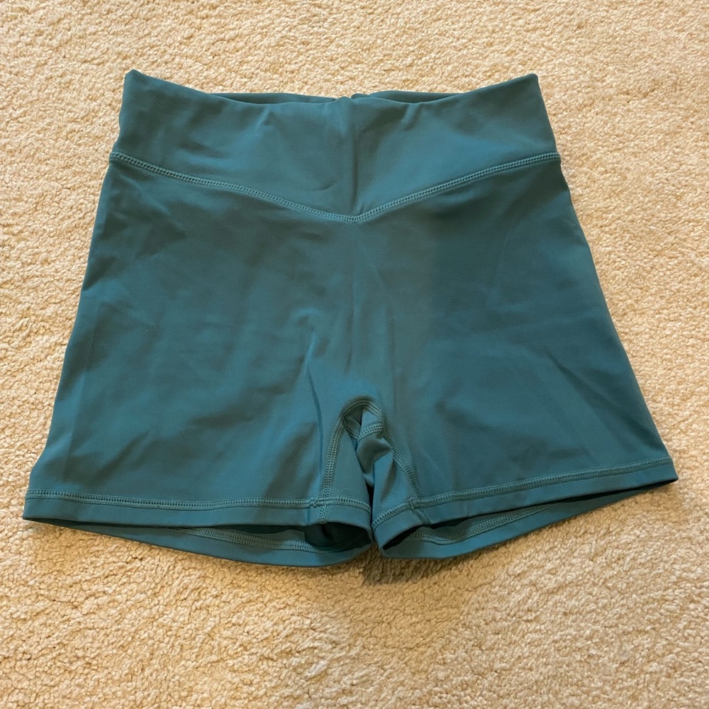 BALANCE WORKOUT SHORTS